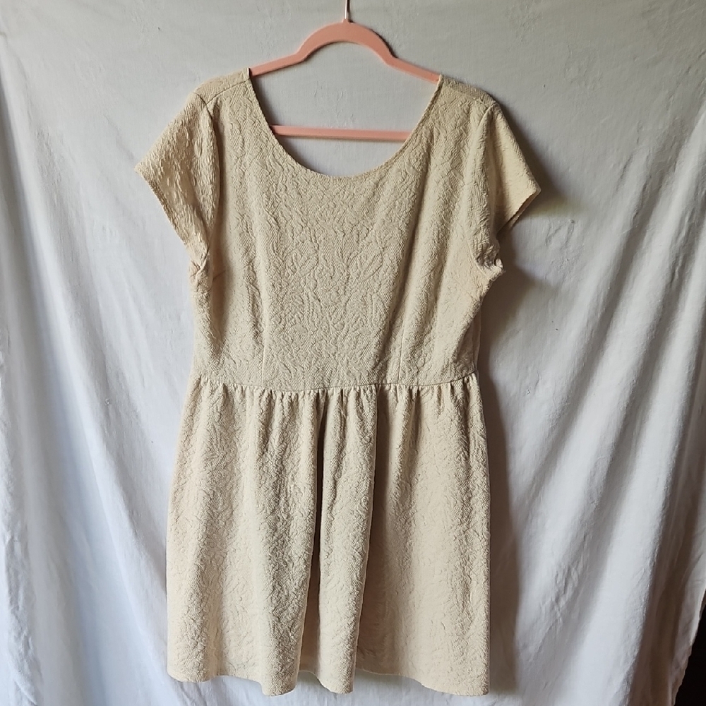 Elegant Cream Textured Dress